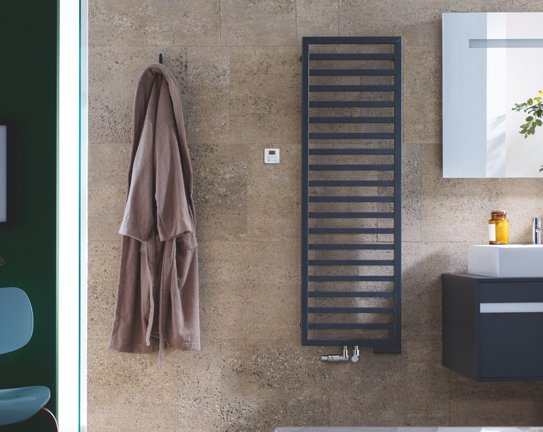 csm_Zehnder_RAD_Quaro-MX_RACY_S_50mm_bathroom_140_45_volcanic_print_dba225cee8